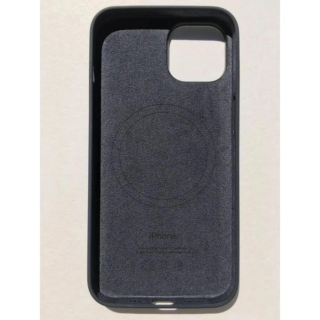 Оригінальний силіконовий чохол Apple Silicone Case MagSafe для iPhone 14 Plus/15 Plus Midnight (MPT33ZE/A) - фото 6