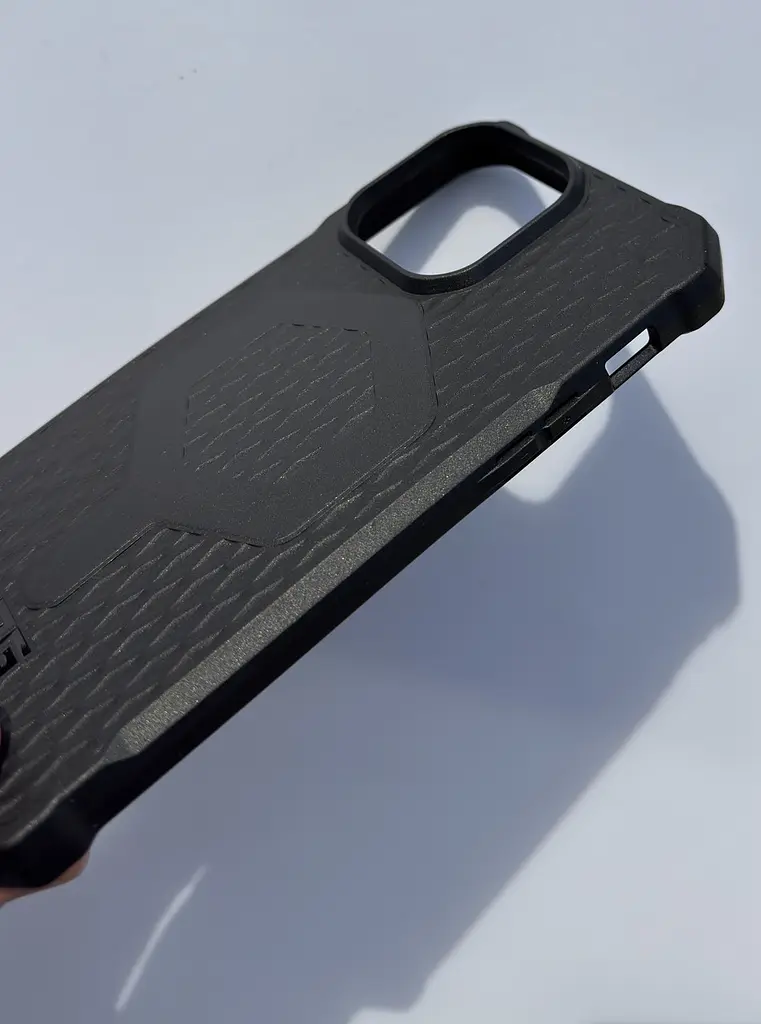 Оригінальний чохол UAG Essential Armor MagSafe для iPhone 14 Pro Max Black (114088114040) - фото 6