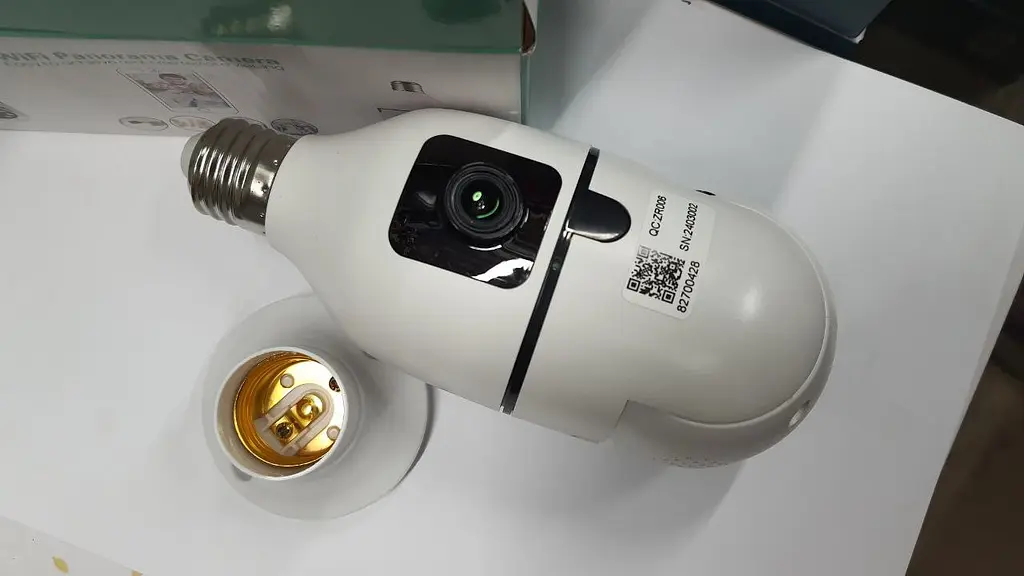 Панорамна бездротова камера відеоспостереження IP камера-лампочка QC-ZR006 WiFi камера в патрон E27 White - фото 3