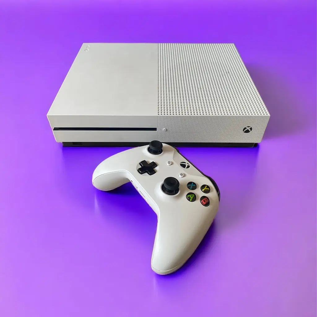 Стационарная игровая консоль Xbox One S 500 ГБ, 1 джойстик + Гарантия - фото 2