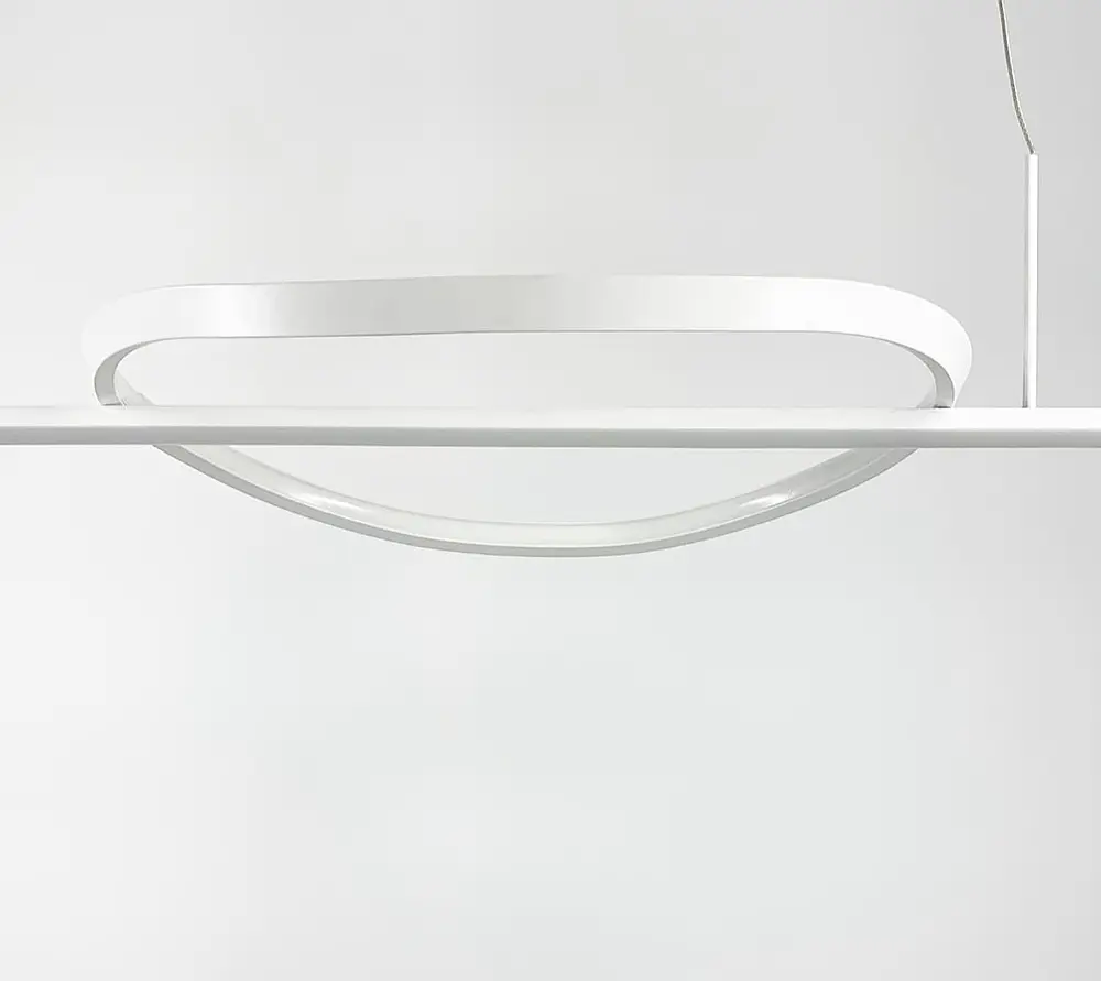 Удлиненная подвесная люстра в белом каркасе Line.F Длина 90 см - фото 4