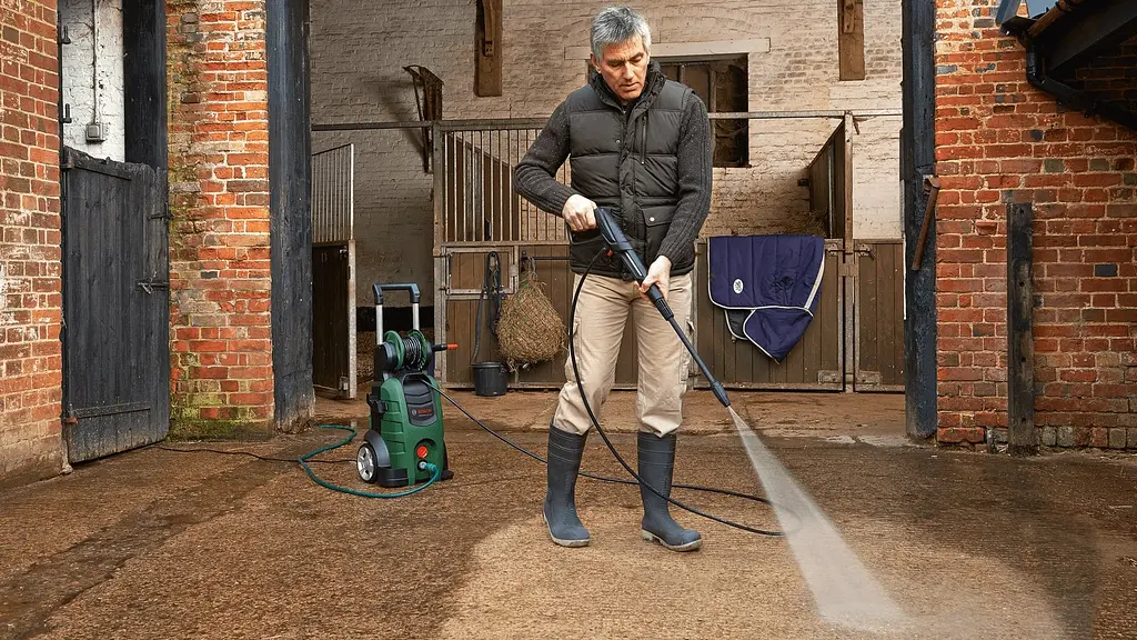 Мінімийка високого тиску Advanced Aquatak 160 2600Вт 160бар 570л/год шланг 8м 23кг Bosch teh0016611 - фото 3