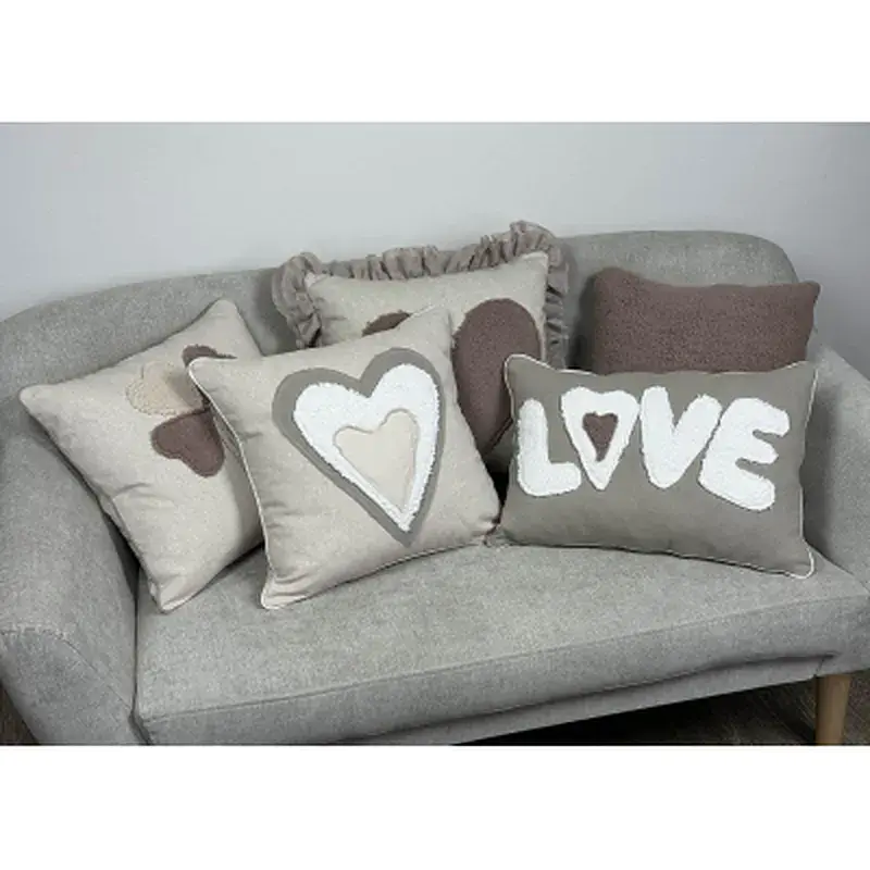 Подушка Прованс декоративна Love 35х50 см (033344) - фото 3