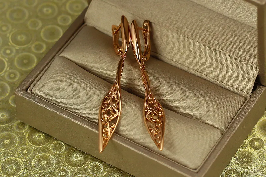 Сережки підвіски Xuping Jewelry вита сулька 5.7 см золотисті - фото 2