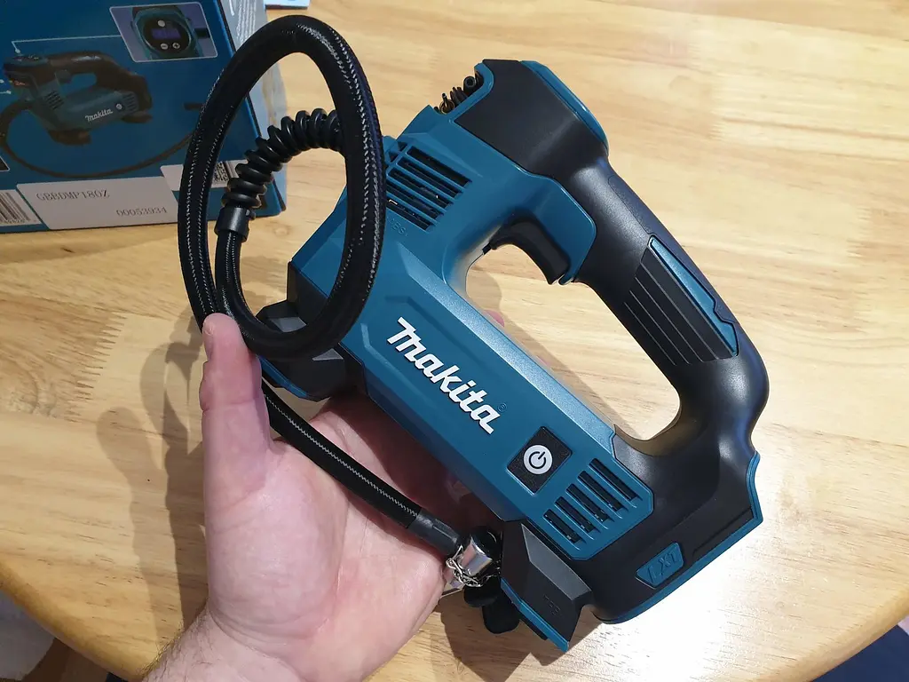 Насос акумуляторний Makita DMP180Z (без акумуляторів та зарядного пристрою) - фото 8