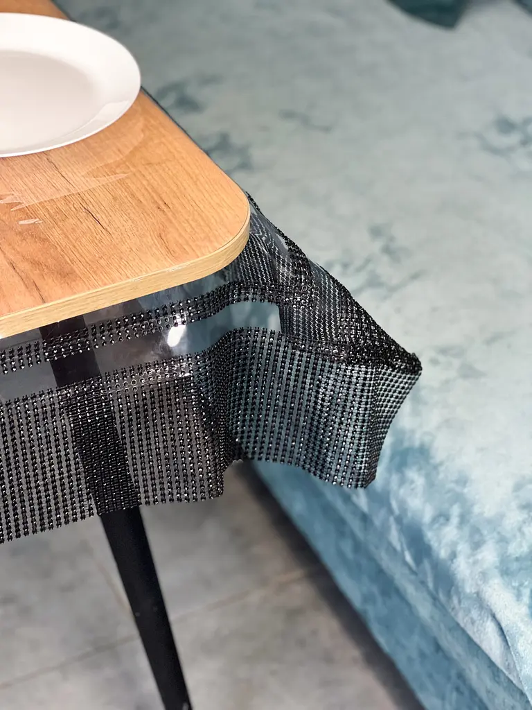 Скатерть силиконовая с черной стразовой лентой двойной 290х200 см - фото 8