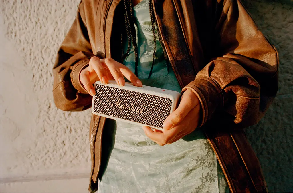 Портативная акустика Marshall Portable Speaker Emberton II Cream (1006237) [87588] - фото 8