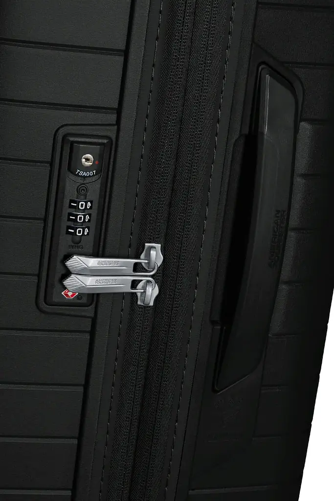 Валіза American Tourister FASTFORWARD 68 см FLASH BLACK 68x46x26(30) MI0*09002 - фото 5