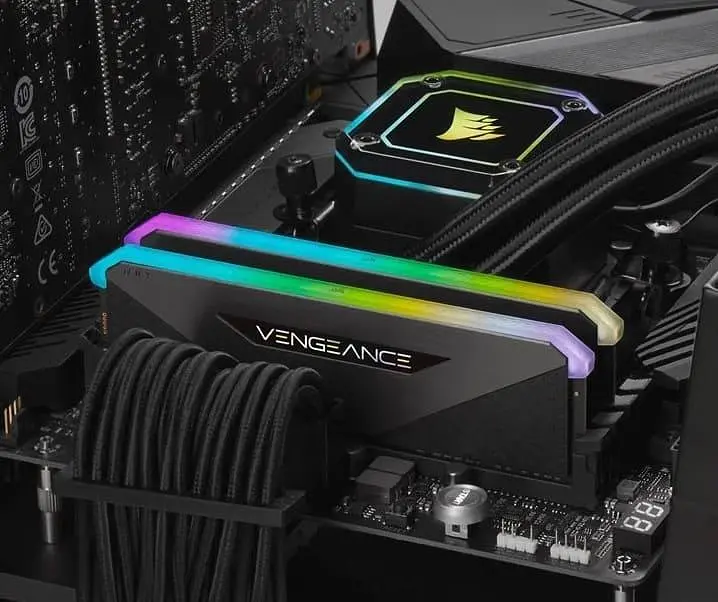 Модуль пам'яті Corsair DDR4 32GB (2x16) 3600MHz VENGEANCE RGB XMP 2.0 (CMN32GX4M2Z3600C18) - фото 4