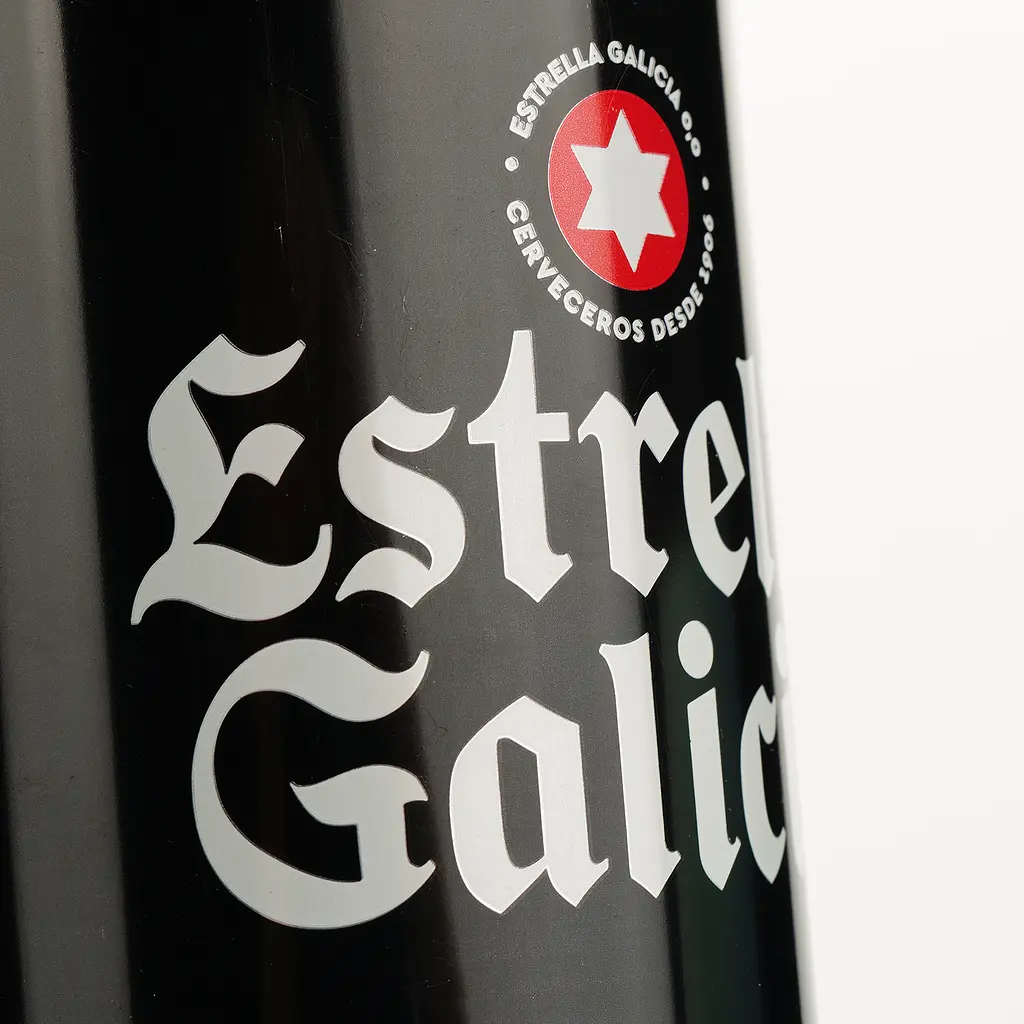 Пиво безалкогольное Estrella Galicia светлое 0% 0.5 л ж/б - фото 3