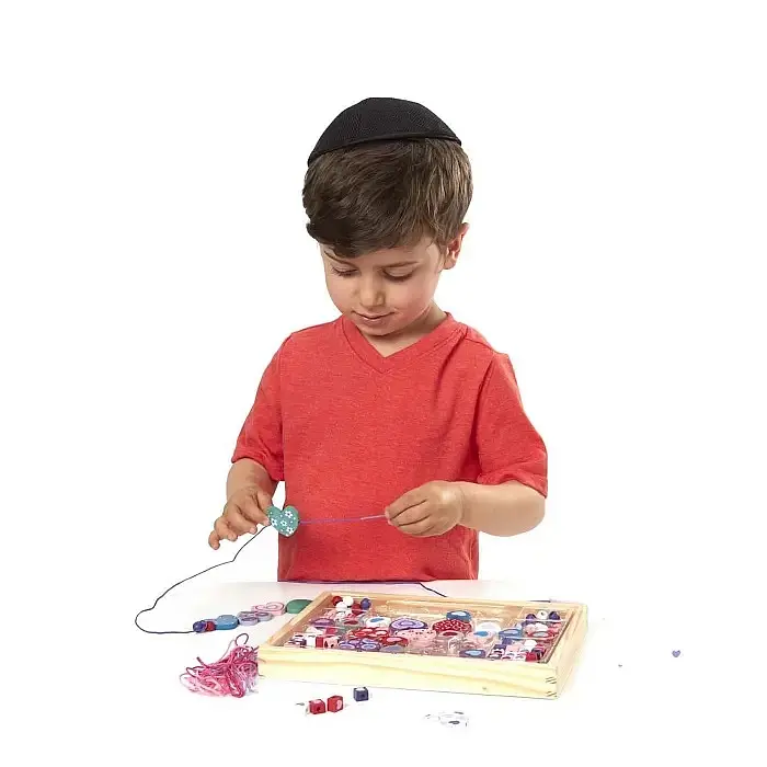 Набір дерев'яних намистин Melissa & Doug Серця (MD4175) - фото 5