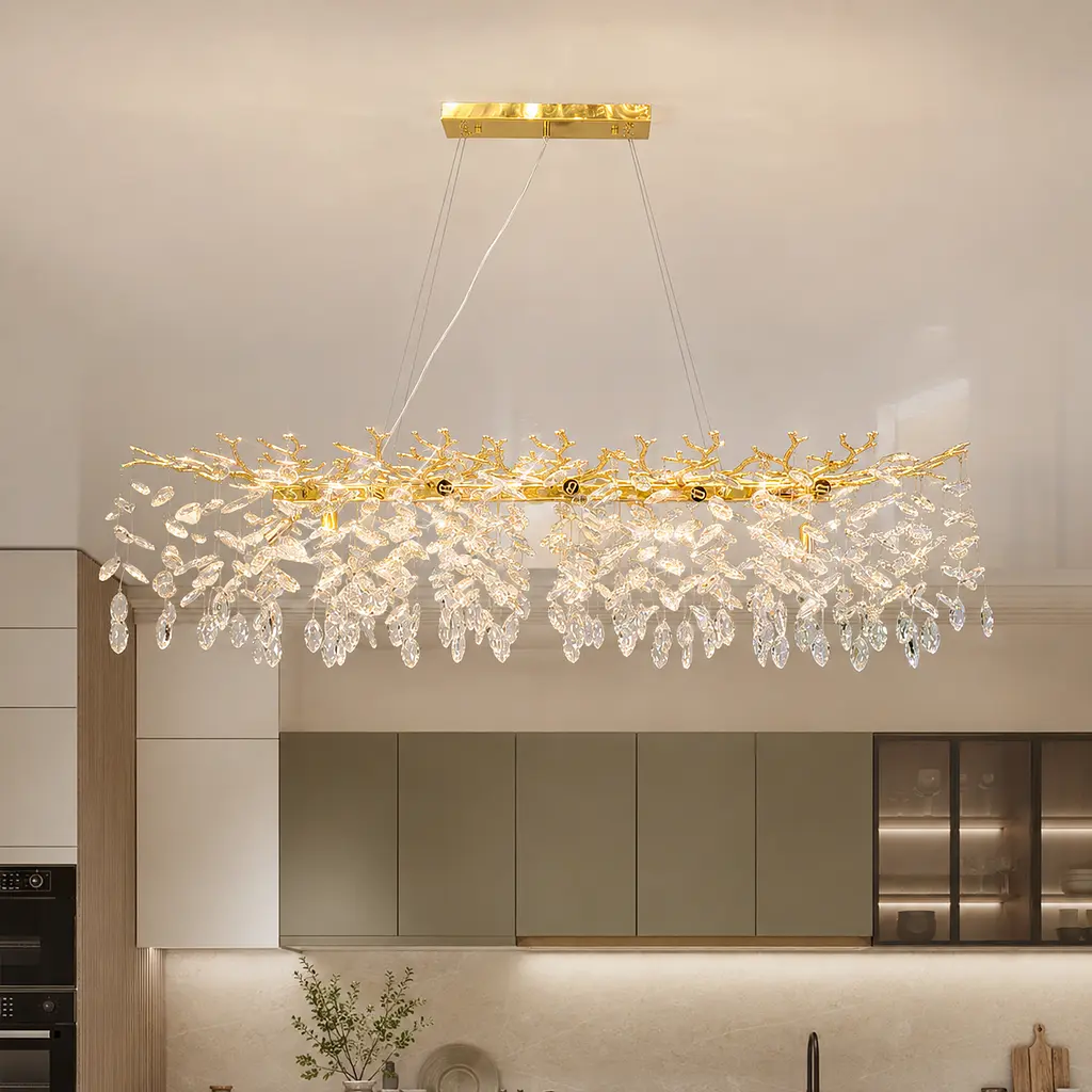 Лінійна золота люстра-гілка з прозорим скляним декором Artlight P8048F/120GD над столом та островом