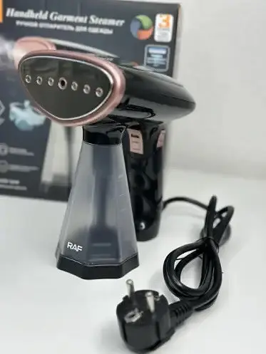 Вертикальний відпарювач RAF R1277 ручний парова праска для прасування одягу 1600 Вт Чорний - фото 5