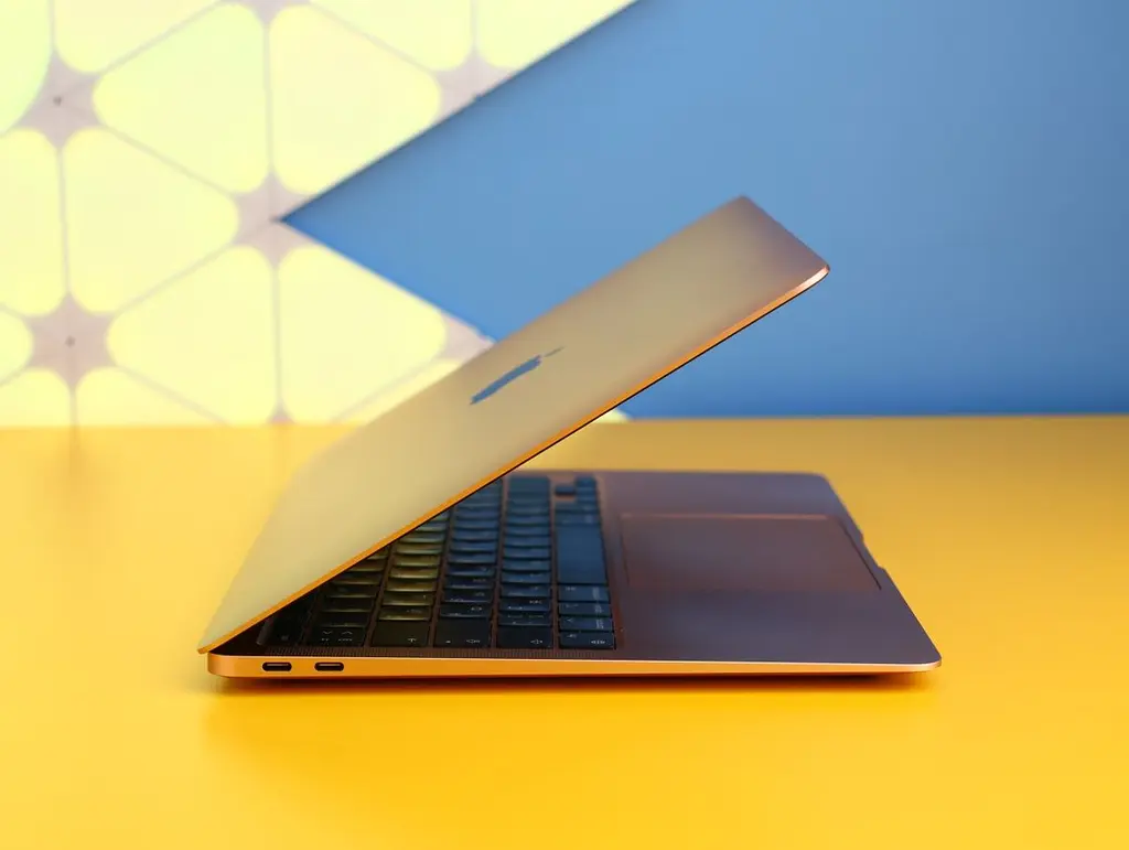 Ноутбук Apple MacBook Air 13" 8/256GB Gold Late 2020 (MGND3) Б/в [172542] - фото 3