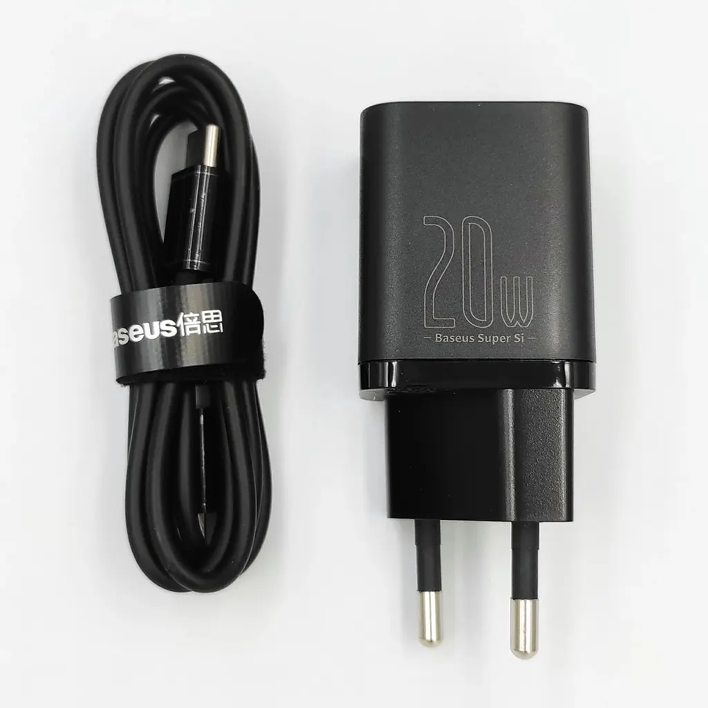 Блок живлення Baseus Super Quick Charger 20w комплект з кабелем type-c - lightning (TZCCSUP-B01) - фото 2