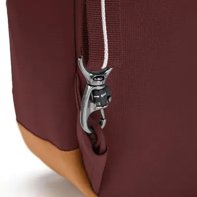 Рюкзак туристический Pacsafe Go 15L бургунді (35110345) - фото 7