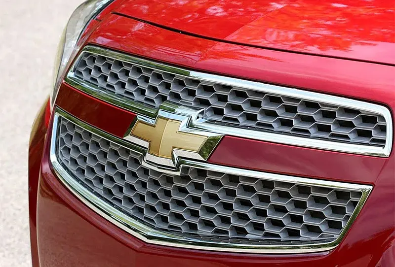 Емблема передня Chevrolet Malibu 2012-2015 золото Хром 253x86 мм пластик (OEM: 20867199) - фото 3