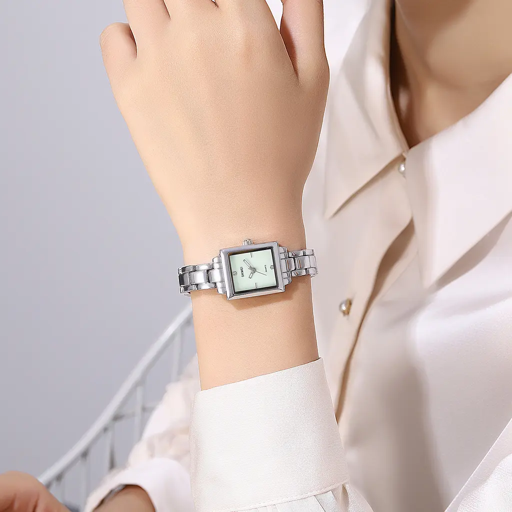 Жіночий наручний годинник 2315SIGN Silver-Green Skmei acs0030030 - фото 3