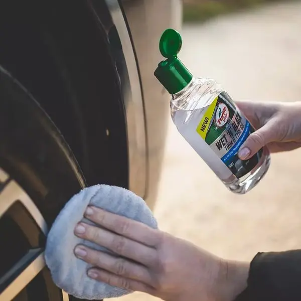 Гель для полірування та догляду за шинами Turtle Wax чорний лоск для шин 300 мл (53165) - фото 3