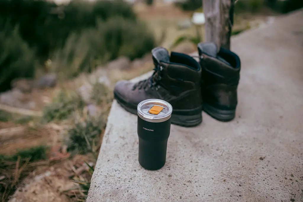Термокружка Fiskars On-the-go 0.5 л, колір чорний (1078762) - фото 12
