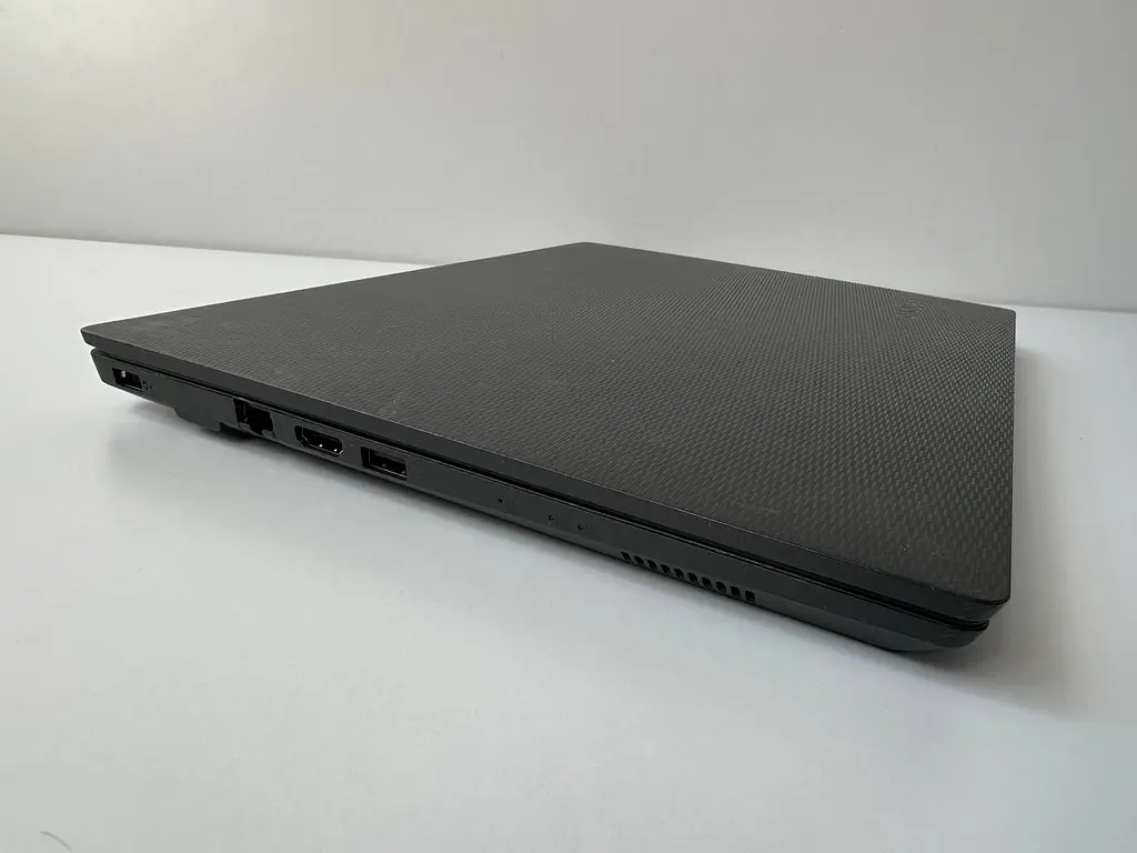 Ноутбук Lenovo IdeaPad V130-14IKB 14" (i5-7200U / 8GB / SSD 256GB / 1920x1080) б/в - фото 9