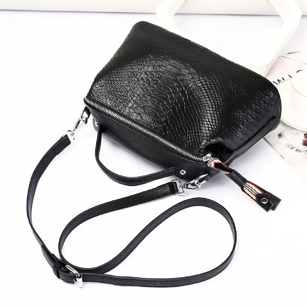 Жіноча шкіряна сумка кросбоді Olivia Leather B24-W-6059A - фото 3