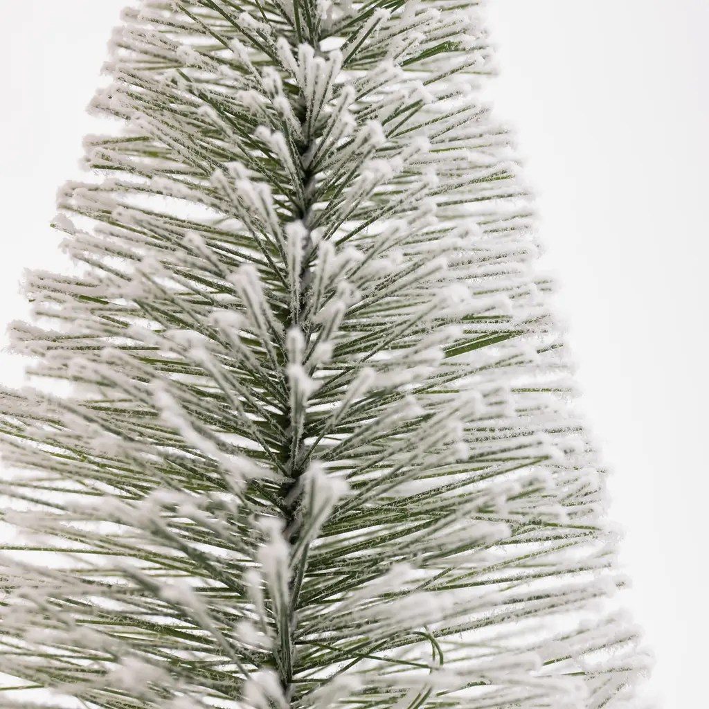 Новогодняя декоративная настольная елка зимняя Стрела 25 см на деревянной подставке Lugi SOK-М-12-2 - фото 2