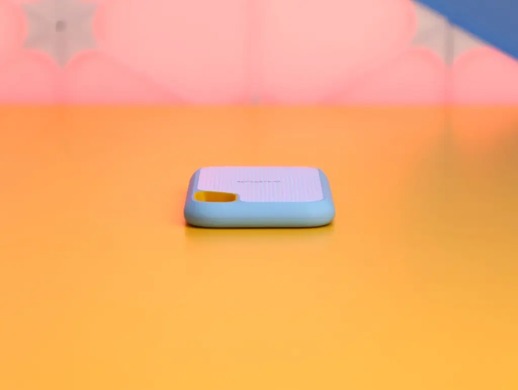 Зовнішній SSD накопичувач SanDisk Extreme Portable V2 2TB Sky Blue (SDSSDE61-2T00-G25B) Б/У [172874] - фото 5