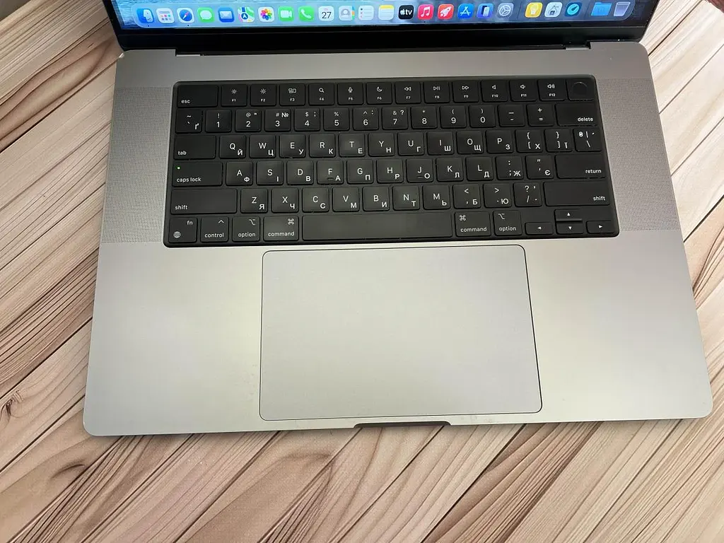 Ноутбук Apple MacBook Pro 16" 2021 M1 MAX/32/512 (M0PYFF9XPH) Б/в - фото 2