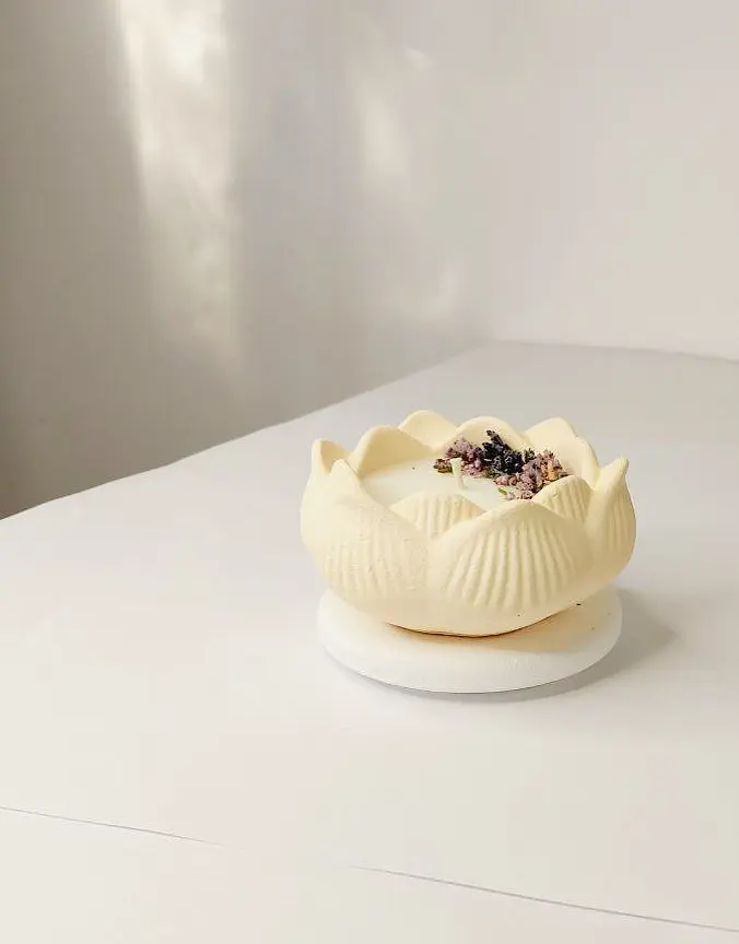 Еко свічка Svich Shop Жовтий лотос у подарунковій коробці - фото 2