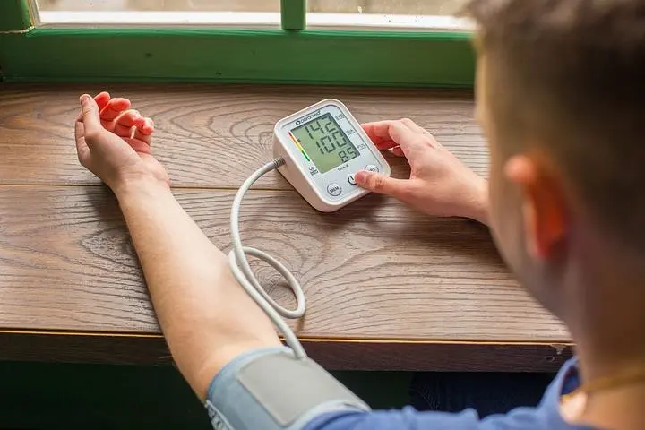 Тонометр Paramed One-X автоматический Type-C на плечо - фото 3