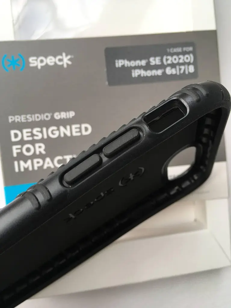 Протиударний чохол-бампер Speck Presidio Grip 117574-1050 для iPhone 6/6S/7/8/SE 2020/2022 Black - фото 9