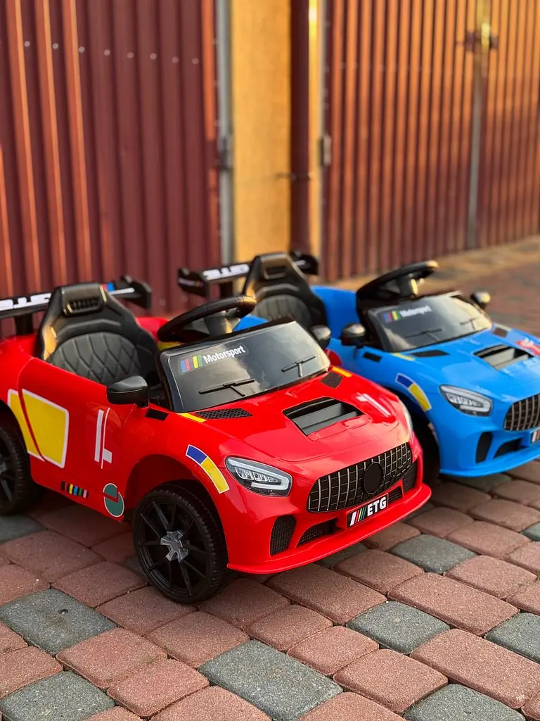 Дитячий спортивний електромобіль кабріолет зі спойлером PRIMA CAR Cabrio 6V 5A (пульт, LED-фари, музика, педаль газу), Червоний - фото 8