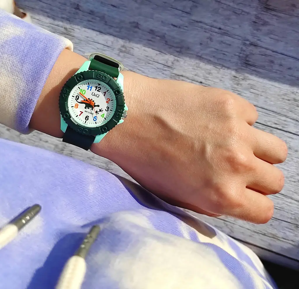 Годинник Q&Q VQ96J024Y - фото 2