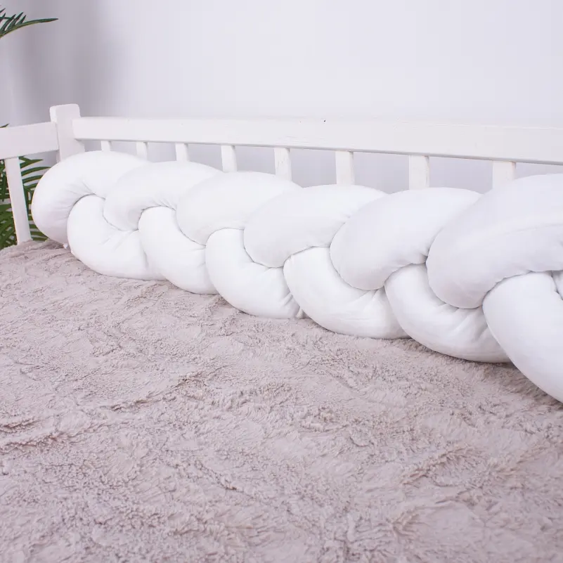 Коса захисна в ліжечко MirSon Kids Time 28-0001 White Velvet велюрова біла - фото 3