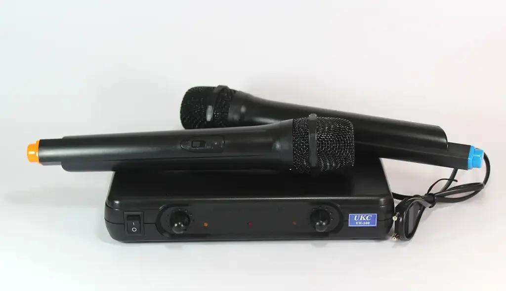 Радіомікрофон з базою UKC EW-500 Vocal Set (2 бездротові мікрофони) - фото 2