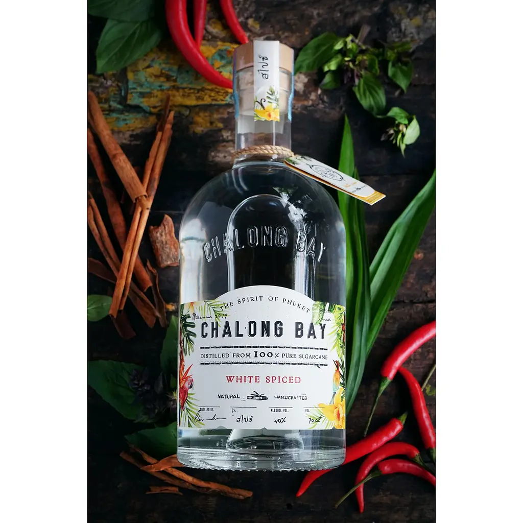 Ром Chalong Bay White Spiced 40% 0.7 л - фото 3