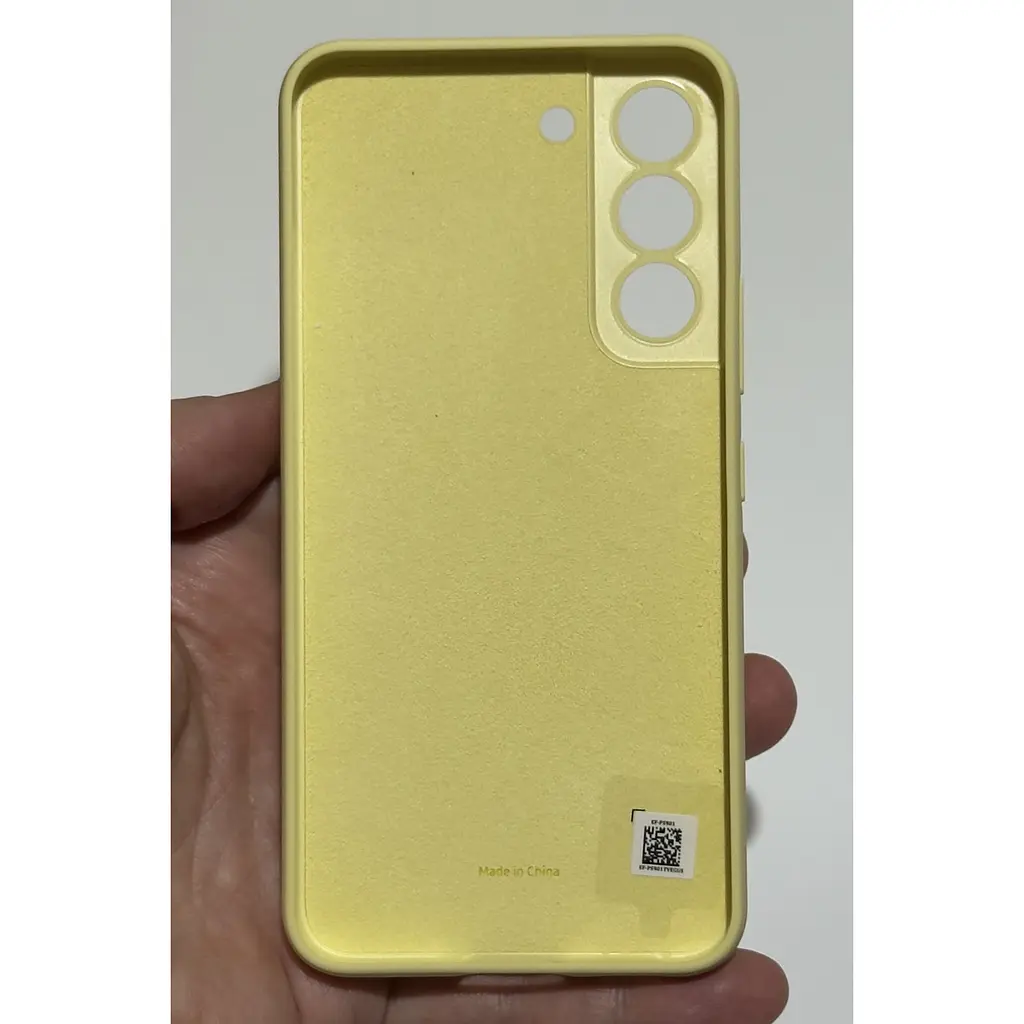 Оригинальный силиконовый чехол Silicone Cover для Samsung Galaxy S22 Yellow Black EF-PS901TYEGRU S901 - фото 4
