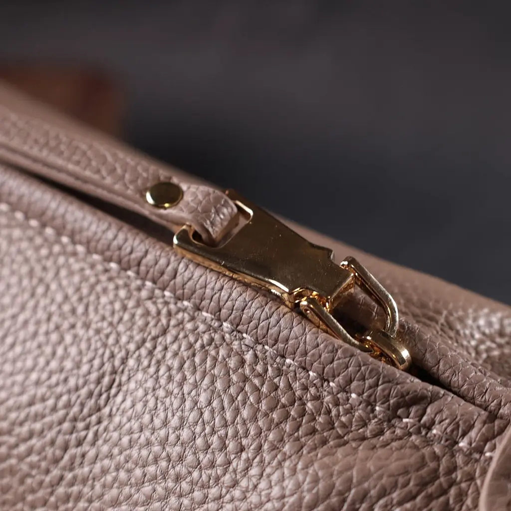 Практична жіноча сумка з однією довгою ручкою з натуральної шкіри Vintage 22306 бежева - фото 9
