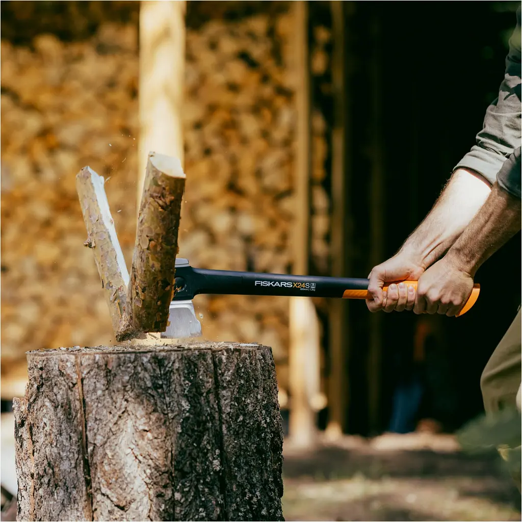 Сокира-колун Fiskars X-series X24 Splitting S (1069105) - фото 4