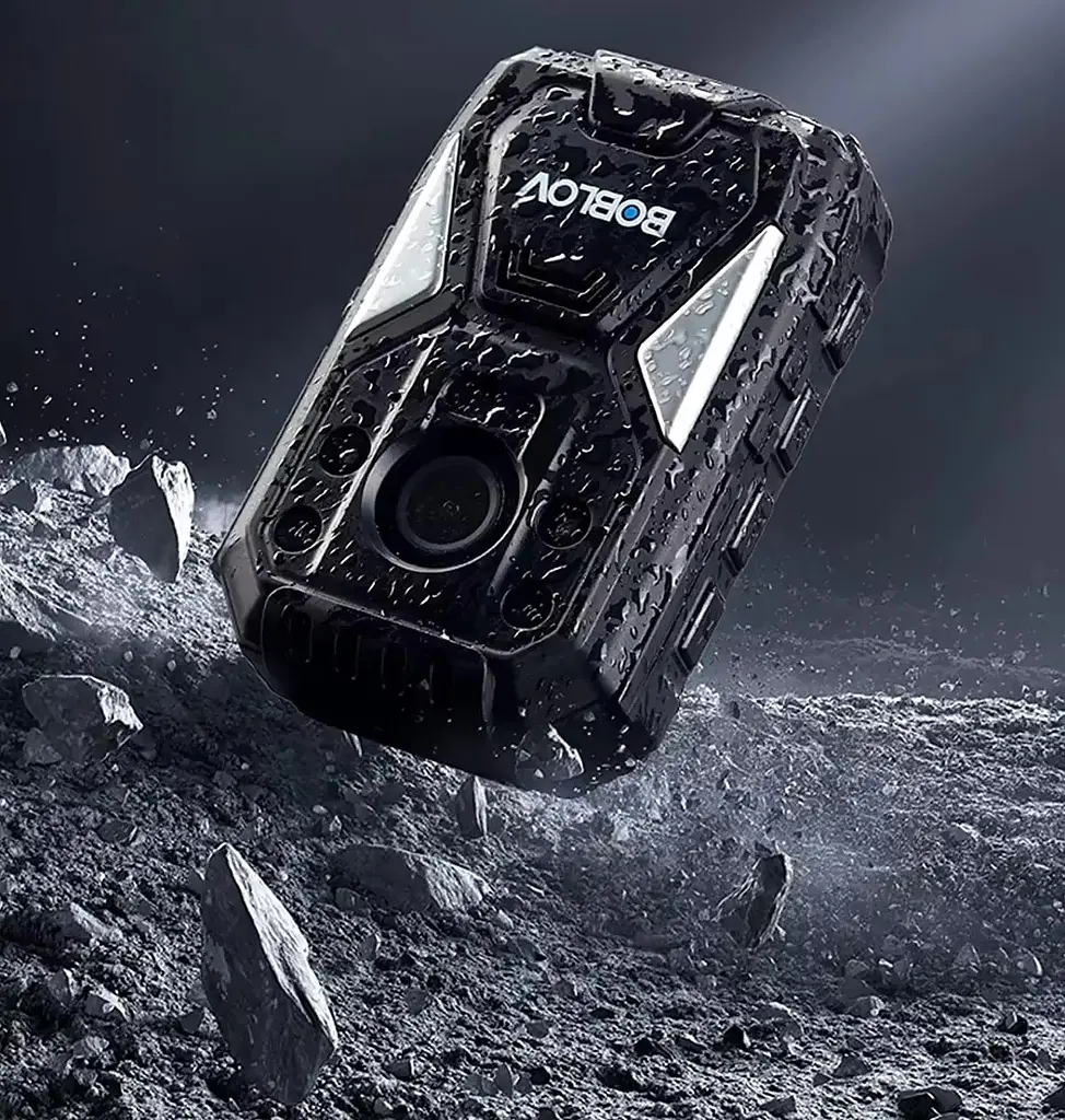 Нагрудна боді-камера Boblov B4K4 пам'ять 128Гб з дисплеєм 2.0 дюйма GPS нічний запис датчик руху акумулятор 4000 мА·год док-станція - фото 7