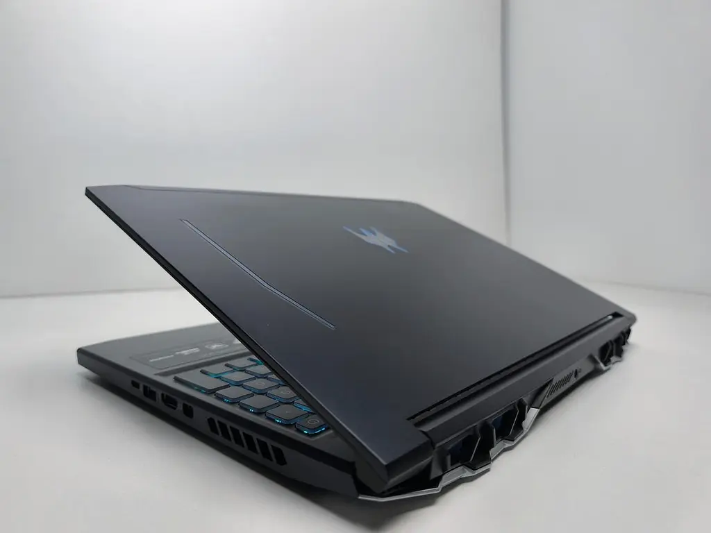 Ноутбук Acer 15.6" Predator Helios 300 IPS 144Hz Core i7-10750H 32GB SSD 1TB RTX 3080 8GB (12441) Б/в - фото 8