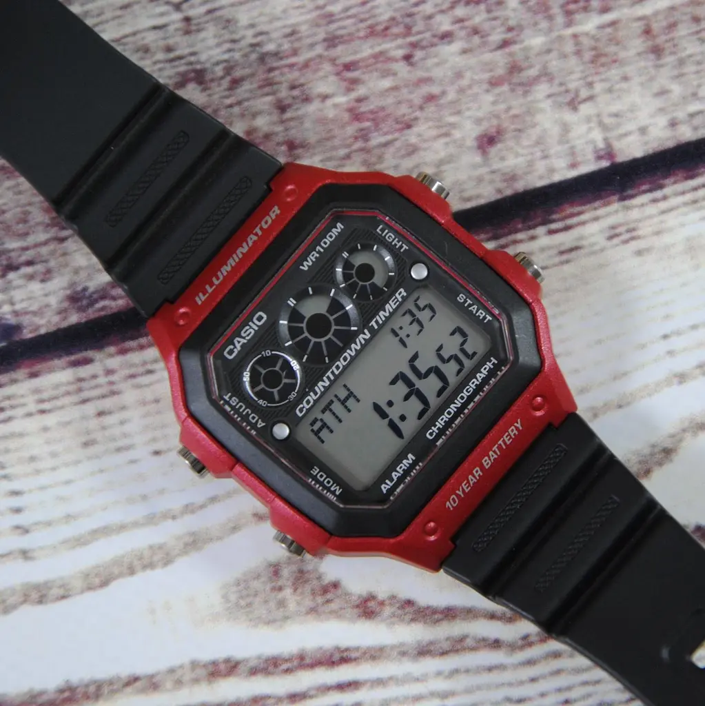 Годинник Casio AE-1300WH-4AVEF - фото 5