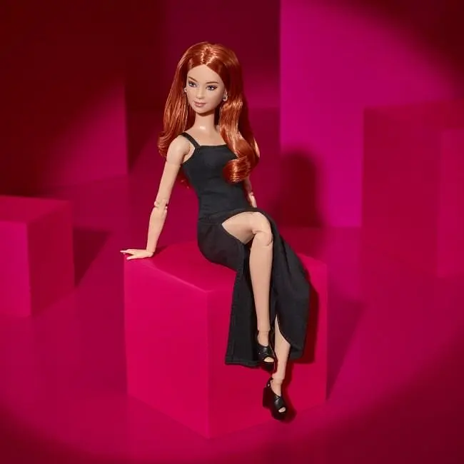 Лялька Barbie Signature Basics №4 рудоволоса та тендітна (JBH74) - фото 11