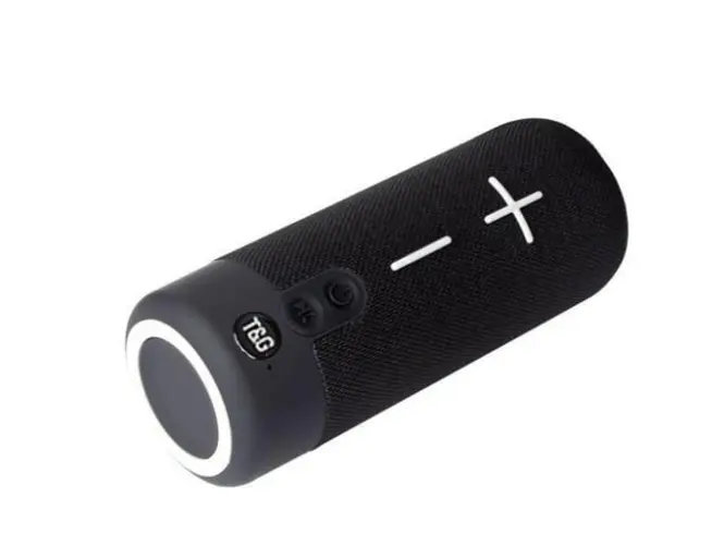 Портативная беспроводная Bluetooth-колонка TG-619C с мощным звучанием LED-подсветкой и ремешком для переноски Черный - фото 3