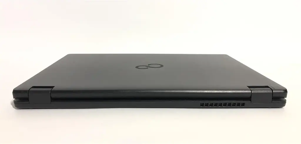 Ноутбук Fujitsu Lifebook E548 / 14" FullHD IPS / i3-7130U / 8GB / 256GB SSD / 4G/LTE / Win10Pro - Б/в - фото 9