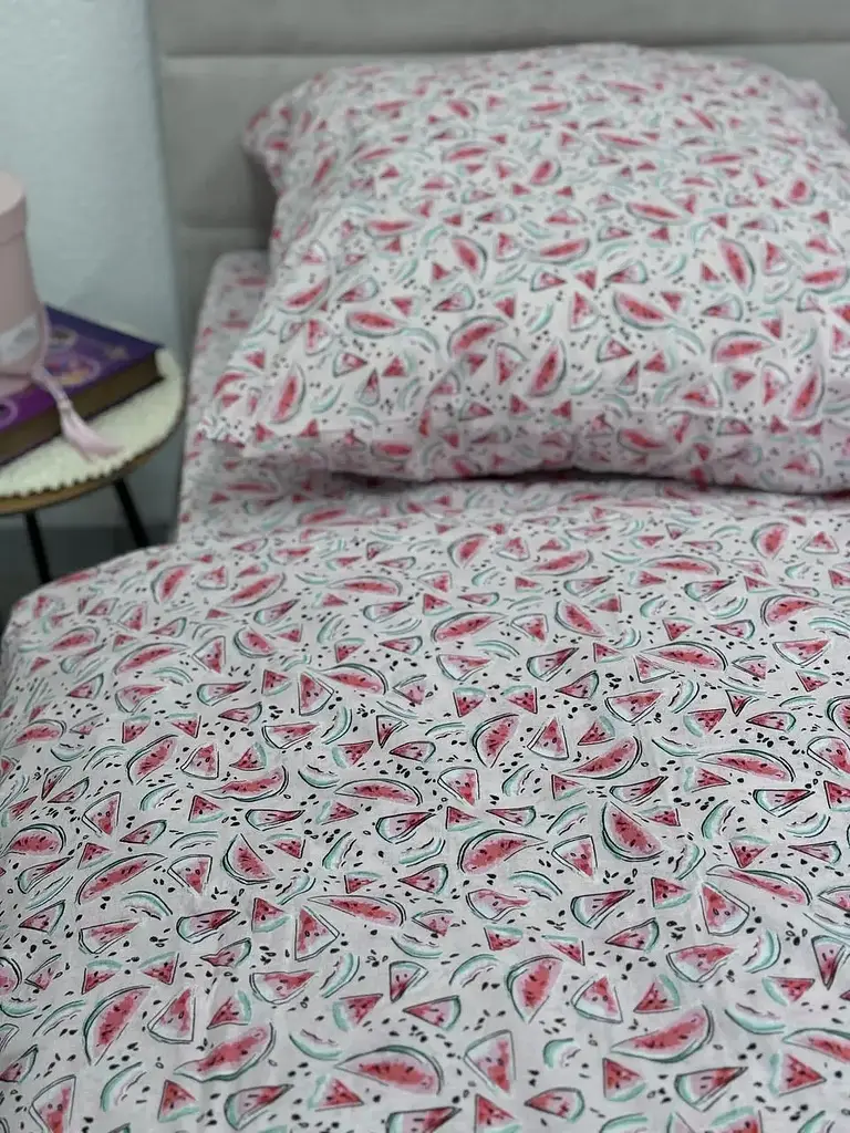 Простирадло дитяче Ecotton 110х150 см із бавовни рожева Кавуни (13284-2)