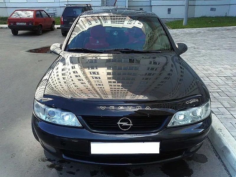 Дефлектор капоту мухобійка для Opel Vectra B 1996-2001 Євро Кріплення (Voron Glass) MO10996 - фото 3