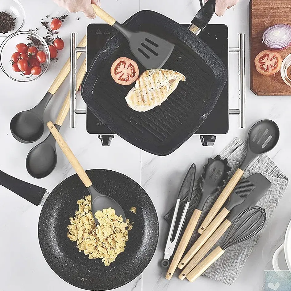 Кухонний набір Silikone Kitchen Set чорний з силікону з бамбуковою ручкою з 12 предметів - фото 8