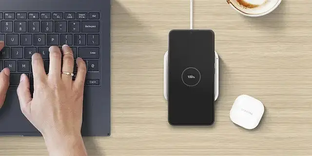 Бездротовий зарядний пристрій Samsung EP-P2400 Wireless Charger Pad with TA (EP-P2400TBR) EP-P2400TBR - фото 9